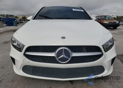 2021 Mercedes-Benz A 220 z USA, uszkodzony, nr VIN W1K3G4EBXMJ284060